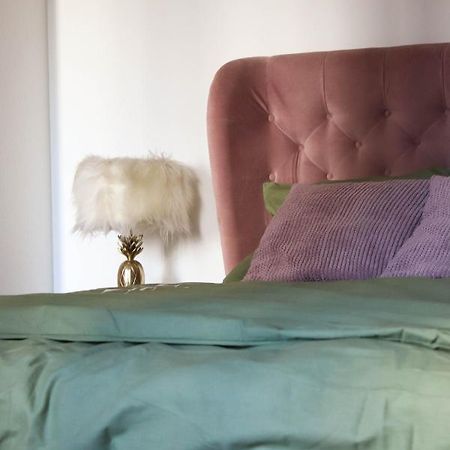 Cozy & Charming City Apartment Wina Bagian luar foto