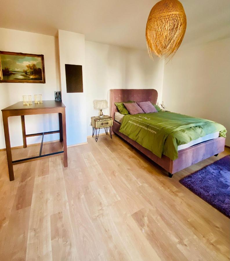 Cozy & Charming City Apartment Wina Bagian luar foto