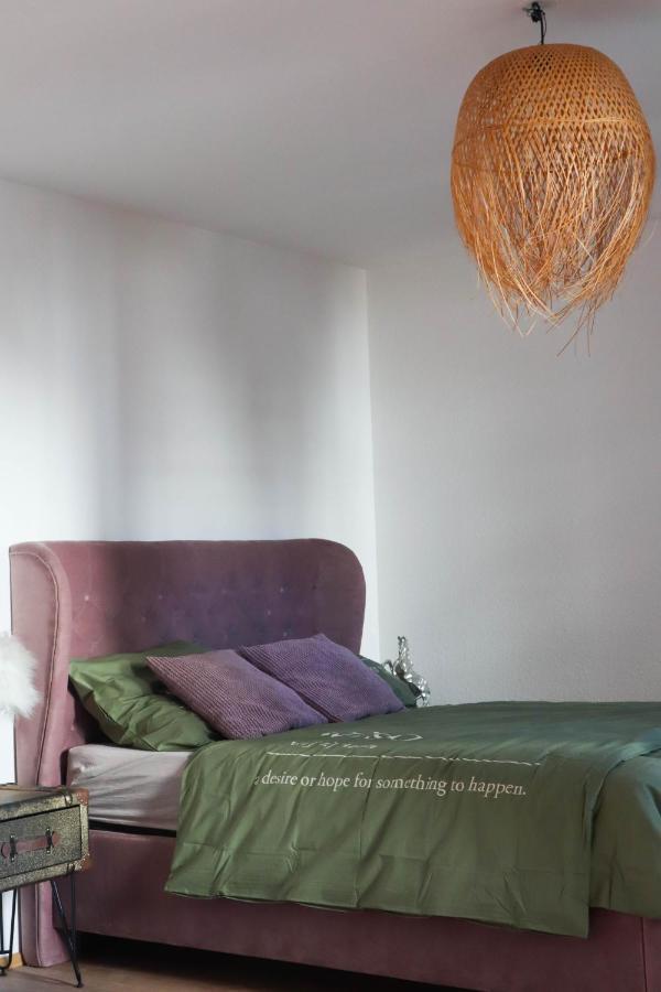 Cozy & Charming City Apartment Wina Bagian luar foto